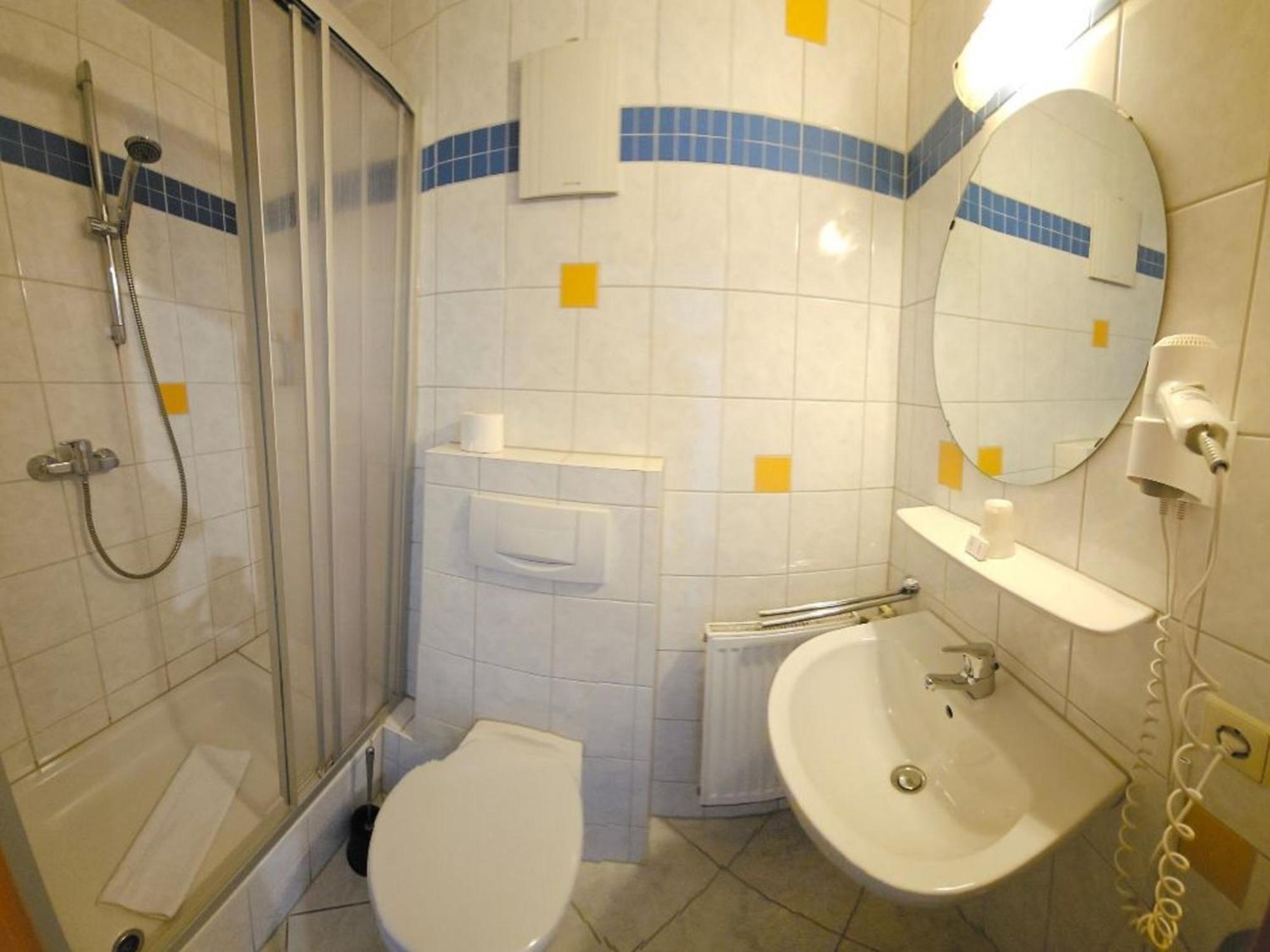 Hotel Hirsch גונצבורג מראה חיצוני תמונה