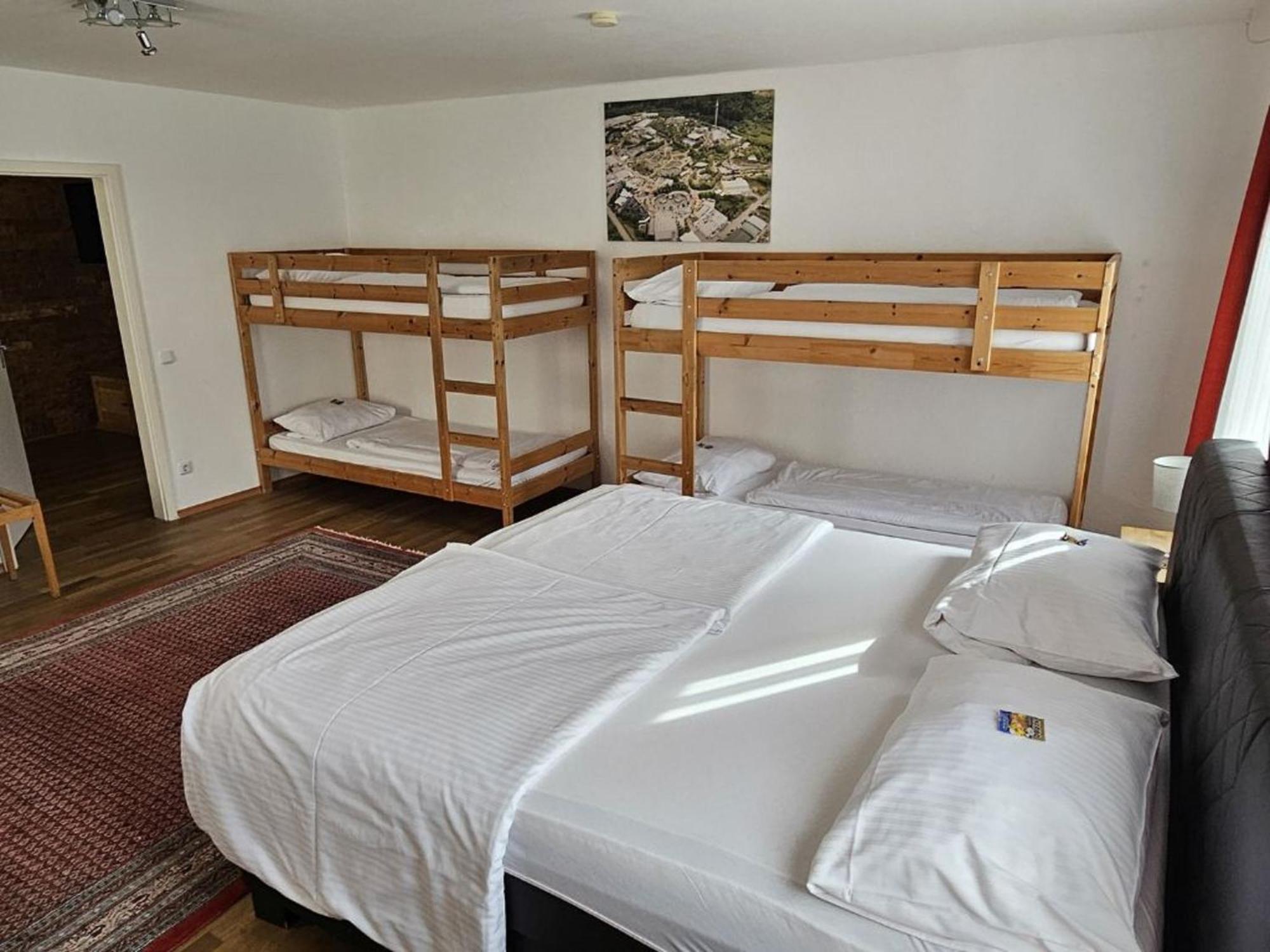 Hotel Hirsch גונצבורג מראה חיצוני תמונה
