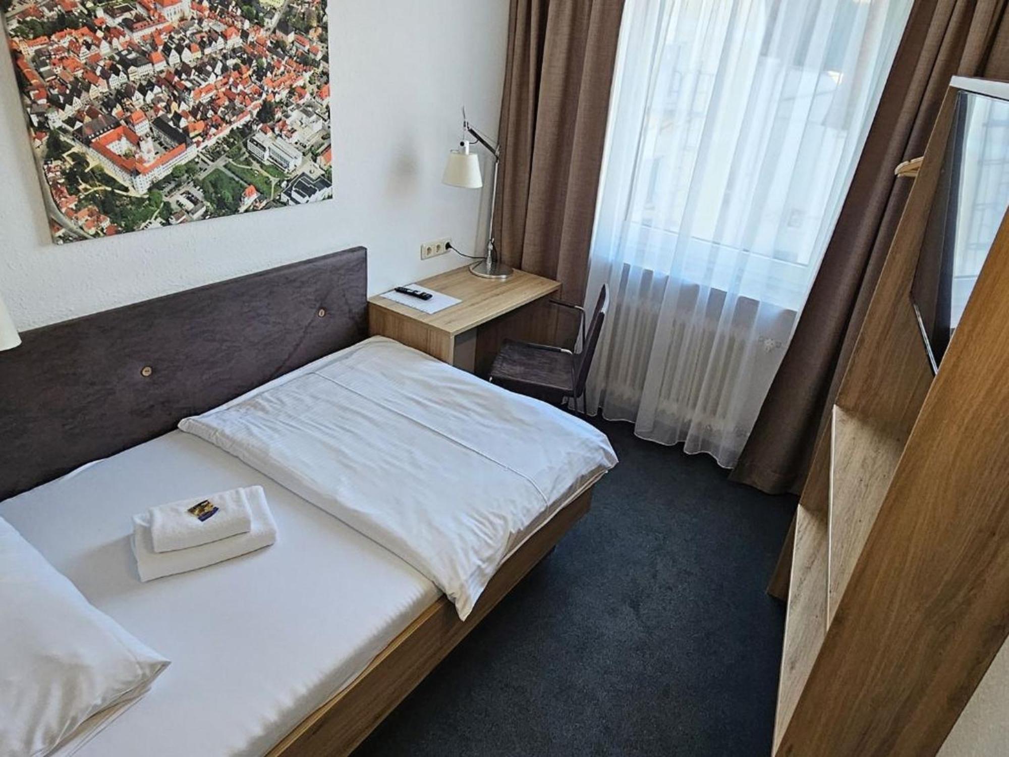 Hotel Hirsch גונצבורג מראה חיצוני תמונה