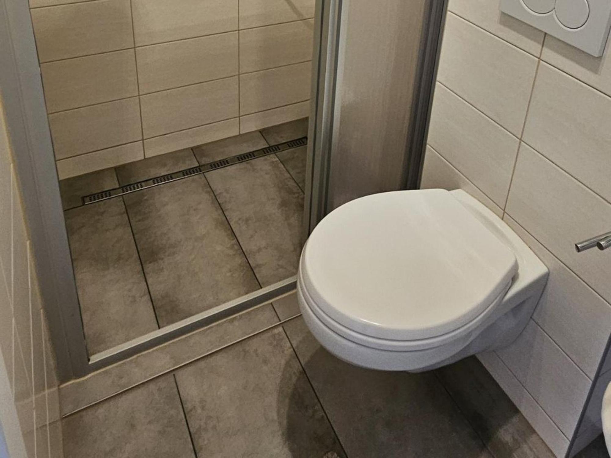 Hotel Hirsch גונצבורג מראה חיצוני תמונה