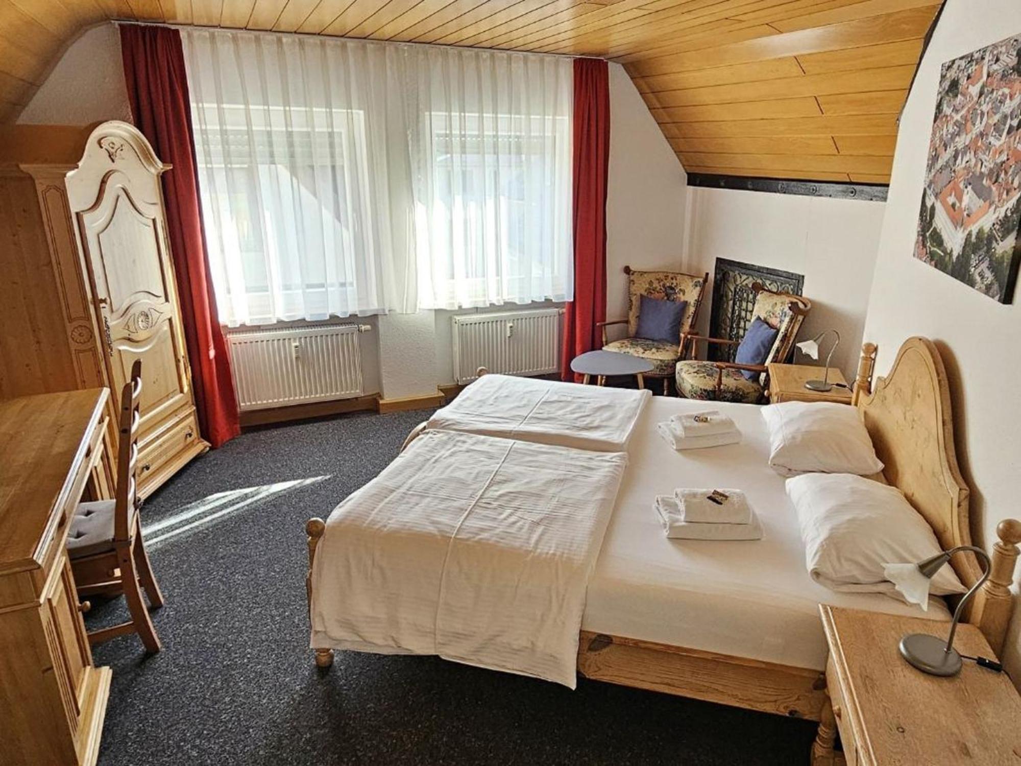 Hotel Hirsch גונצבורג מראה חיצוני תמונה