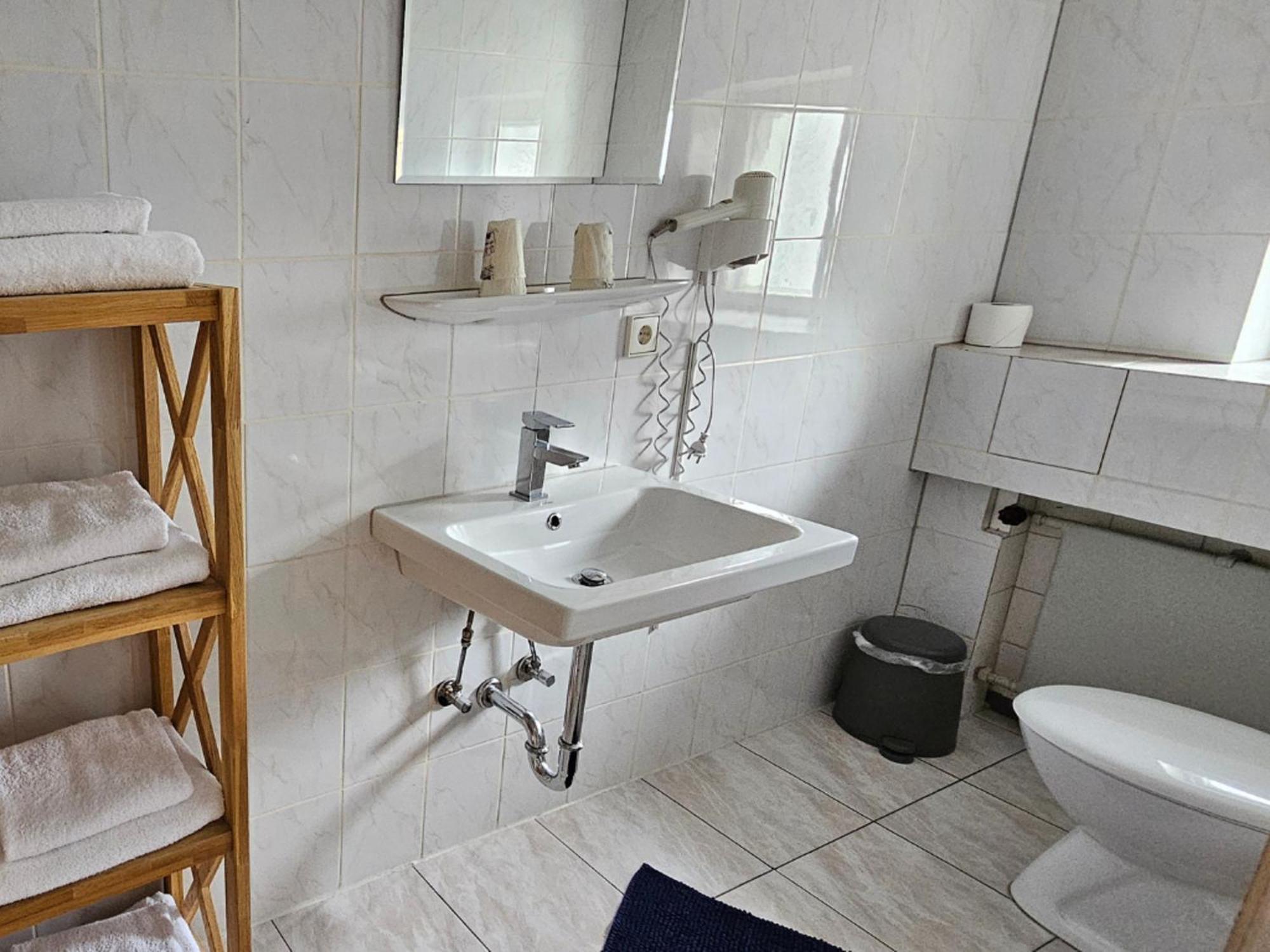 Hotel Hirsch גונצבורג מראה חיצוני תמונה